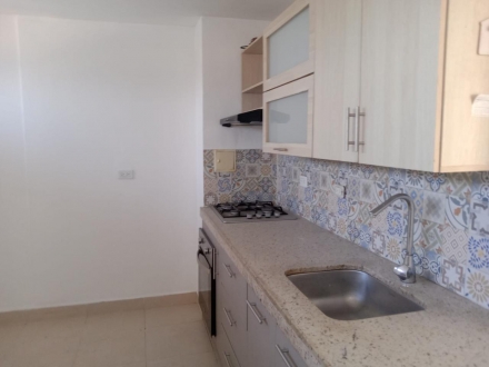 Apartamento disponible en Conjunto Las Gaviotas Piso 4